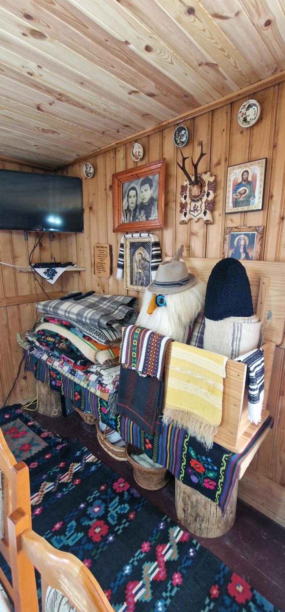 מלון Casa Agroturistica Tarancuta Din Vatra Moldoviţei מראה חיצוני תמונה